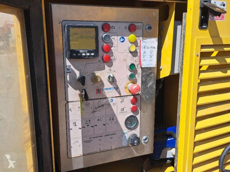 Vrtání, vytloukání, výkopy Comacchio MC 4D