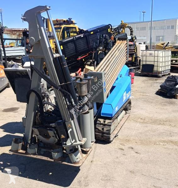 Bore-, hamre-, skæremaskine Tractotechnik 4X