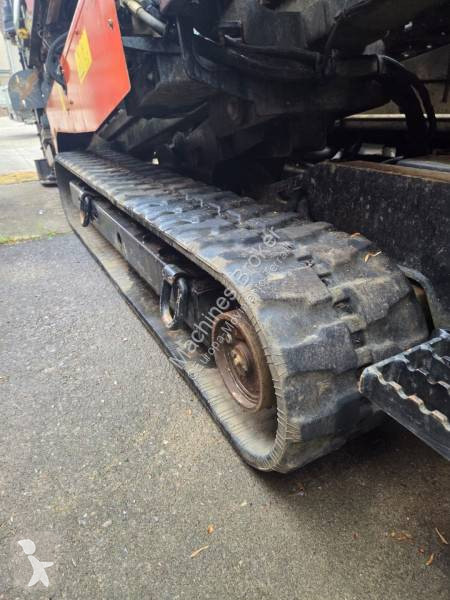 Vrtání, vytloukání, výkopy Ditch-witch AT32
