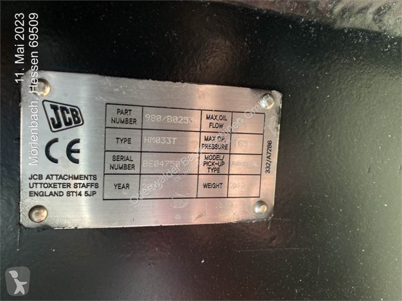 Trivellazione JCB HM033