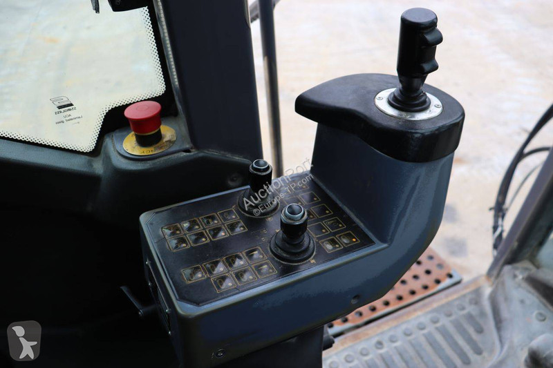 تخريم وتثقيب وتقطيع Atlas Copco D7C