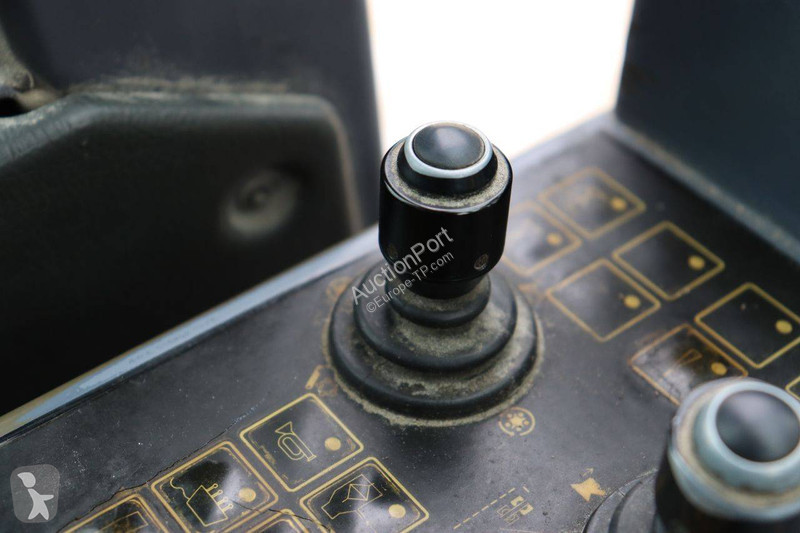تخريم وتثقيب وتقطيع Atlas Copco D7C