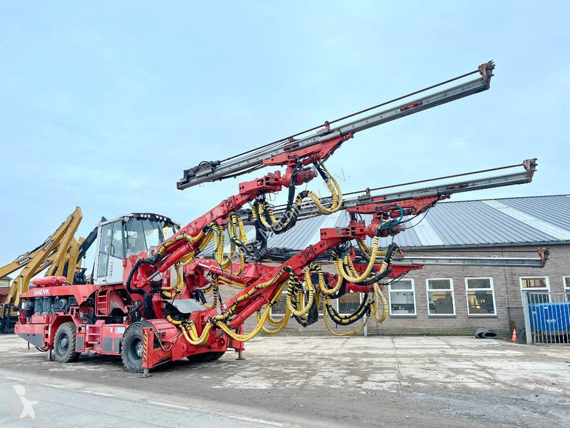 Bore-, hamre-, skæremaskine Sandvik DT1130i...