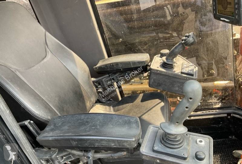 Vrtání, vytloukání, výkopy Ditch-witch JT24