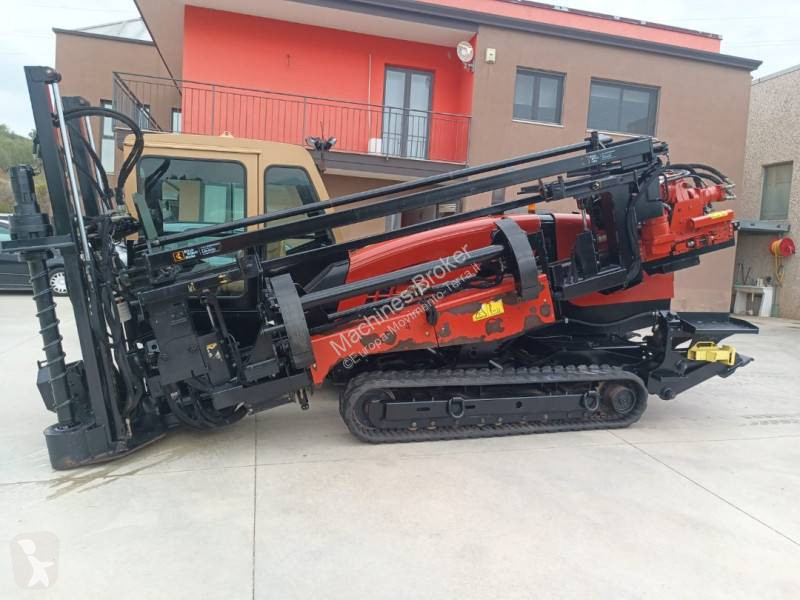 Vrtání, vytloukání, výkopy Ditch-witch JT3020 AT