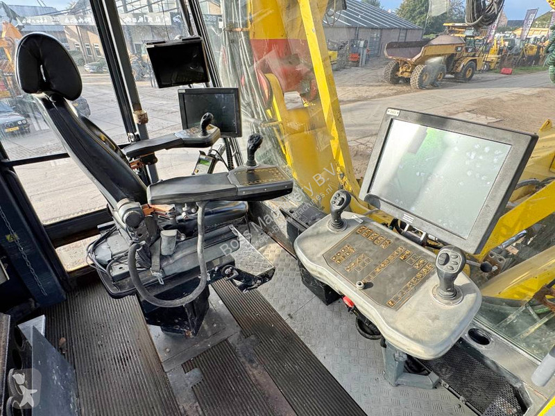 Bore-, hamre-, skæremaskine Atlas Copco XE3C -...