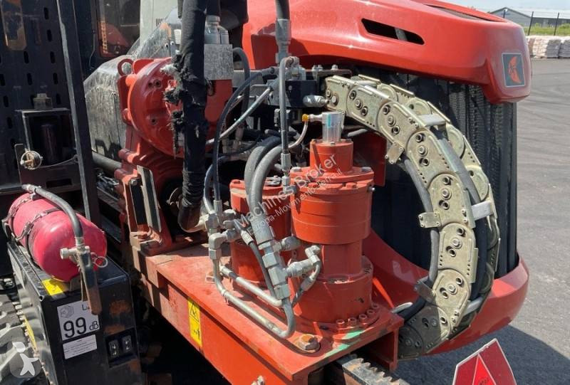 Vrtání, vytloukání, výkopy Ditch-witch JT24