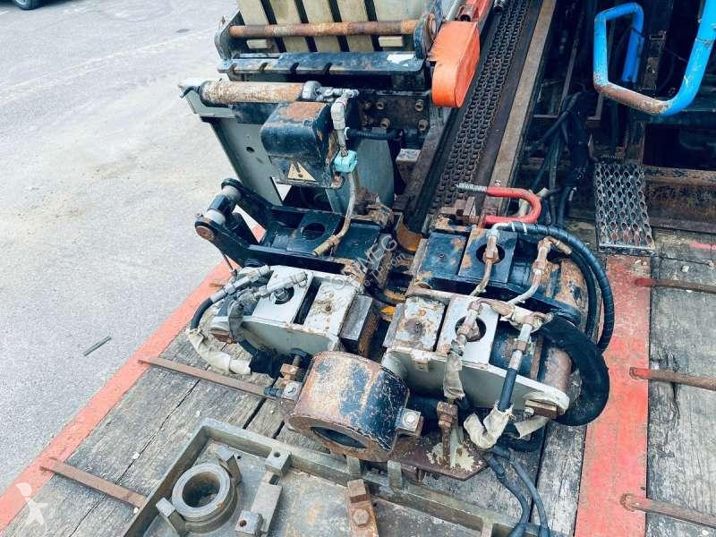 Bore-, hamre-, skæremaskine Tractotechnik...