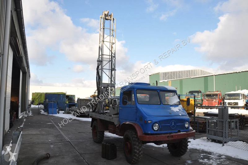 Bore-, hamre-, skæremaskine Unimog Mercedes...