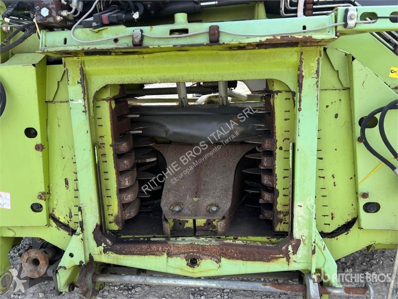 Utilaje de foraj, bataj, taiere Claas Orbis 900...