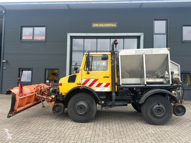 Outils du sol animés Unimog Rail