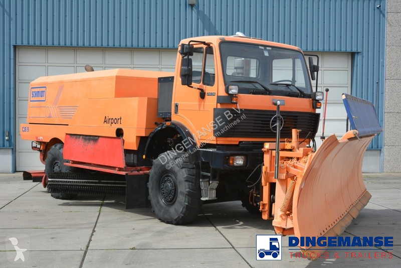Aangedreven grondwerktuigen SK 2031 4x4x4...