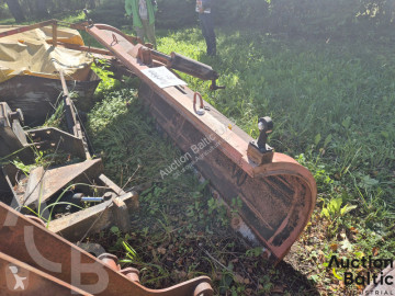 Power harrow