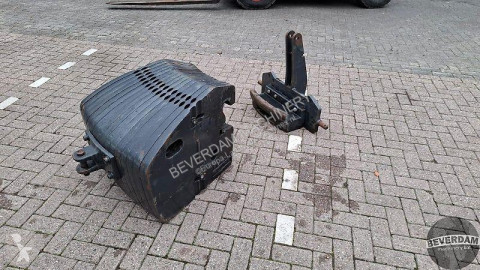 Pohyblivé zemní nástroje New Holland Gewicht
