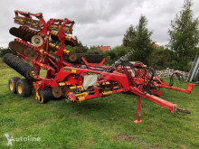 Herse rotative VADERSTAD Carrier CR 650 mit Croscutterwalze