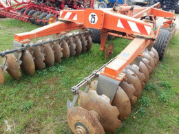 Kuhn XM 40 used Cover crop
