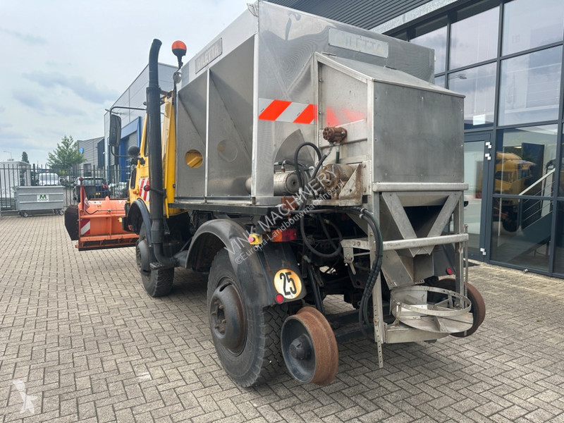 Attrezzi azionati Unimog Rail
