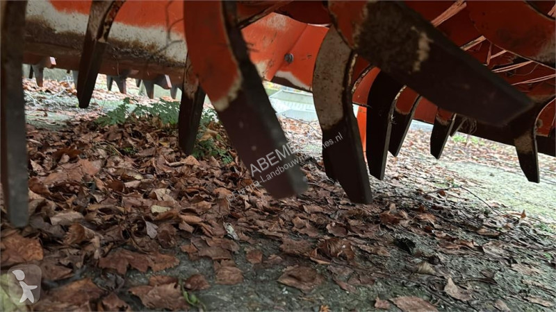 Struik Biorotix 3000 overtopfrees Power harrow