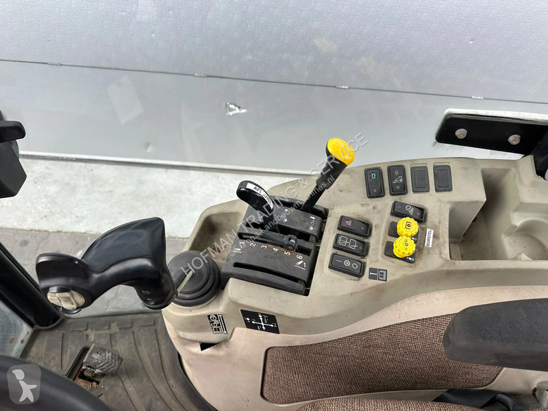 Lantbrukstraktor John Deere 3720