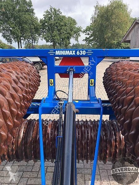 Pohyblivé zemní nástroje  Minimax 630