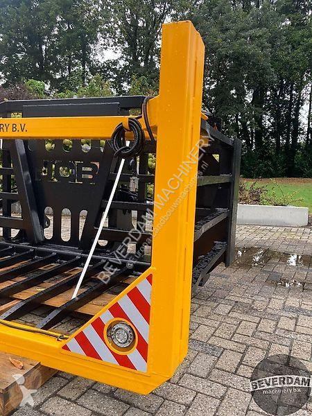 Pohyblivé zemní nástroje JCB Agri grasvork /...
