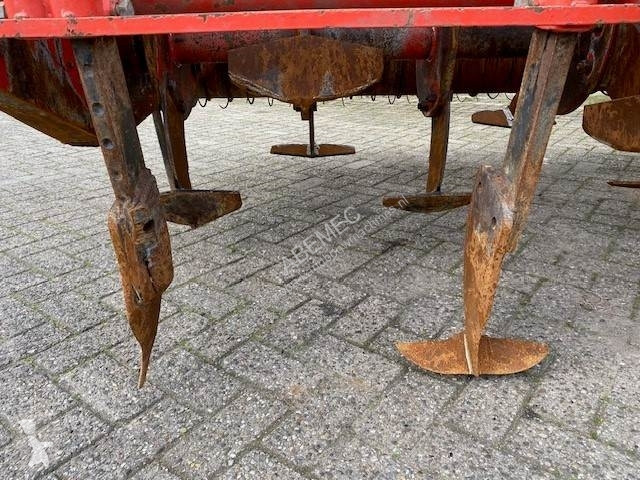 Bevægelige jordbearbejdningsredskaber...