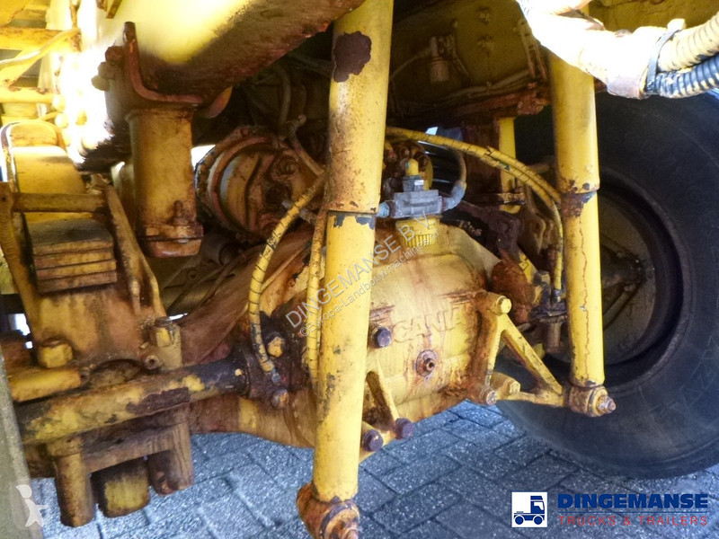 Aangedreven grondwerktuigen  P114-340 CB 6X6...