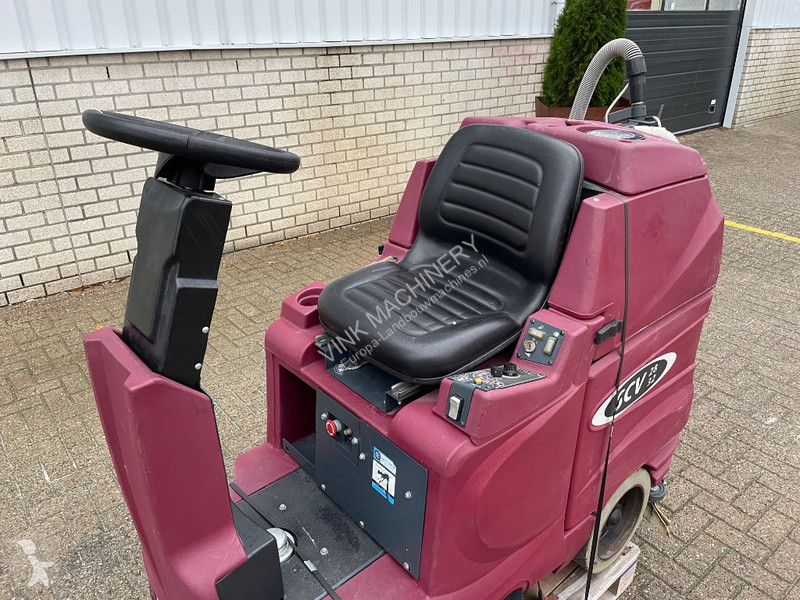 Gemeentevoertuig Minuteman Powerboss SC2832E