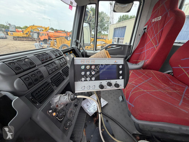 آلة لصيانة الطرق Iveco Eurotrakker AD190T31W -...