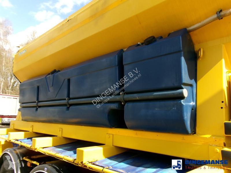 Aangedreven grondwerktuigen  P114-340 CB 6X6...