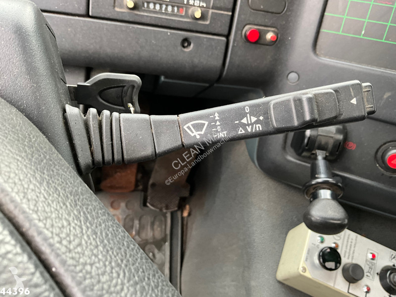 Aangedreven grondwerktuigen DAF FAG CF 250...