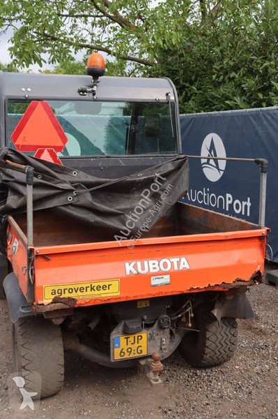 Aperos accionados para trabajo del suelo Kubota...