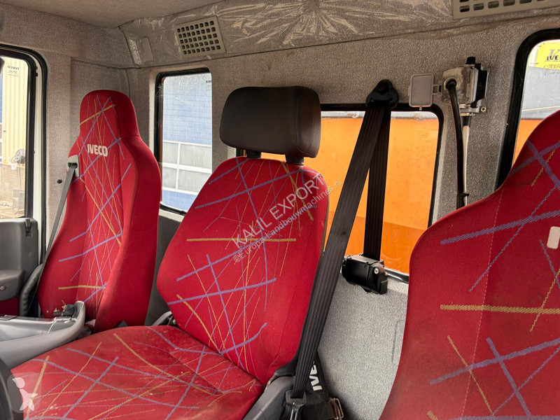آلة لصيانة الطرق Iveco Eurotrakker AD190T31W -...