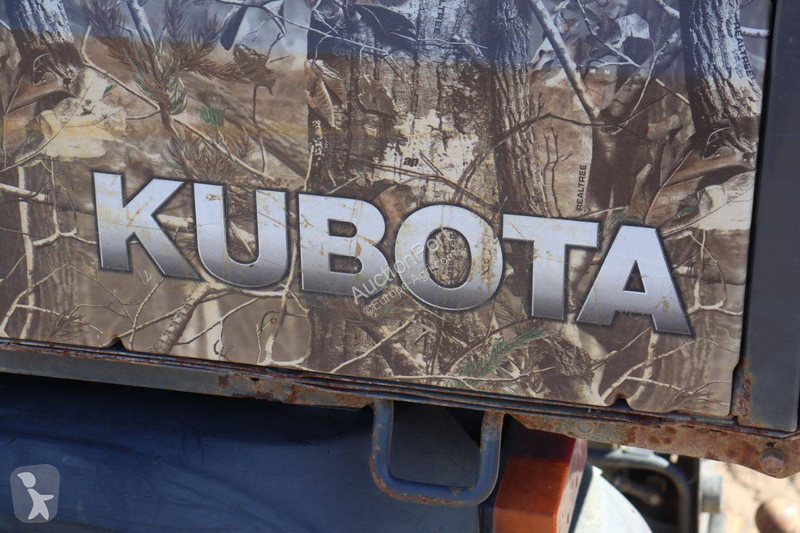 Aperos accionados para trabajo del suelo Kubota...