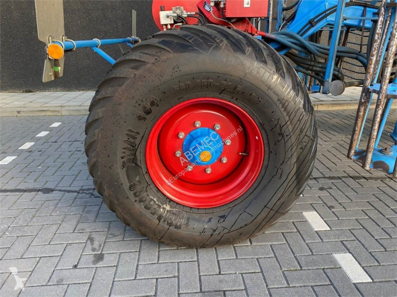 Aperos accionados para trabajo del suelo Lemken...
