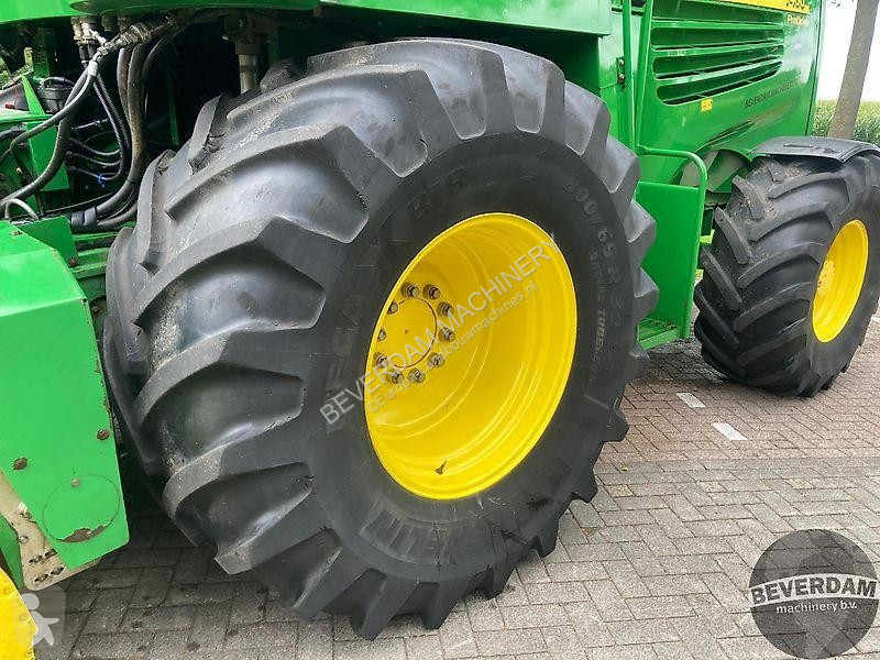 Aangedreven grondwerktuigen John Deere 7400 Pro...