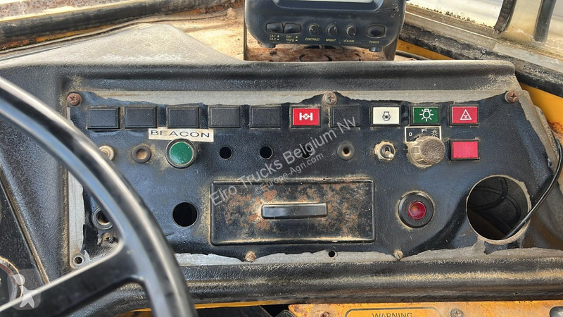 Pohyblivé zemní nástroje Volvo A25 BM (BE...