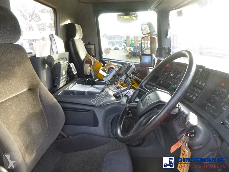 Aangedreven grondwerktuigen  P114-340 CB 6X6...