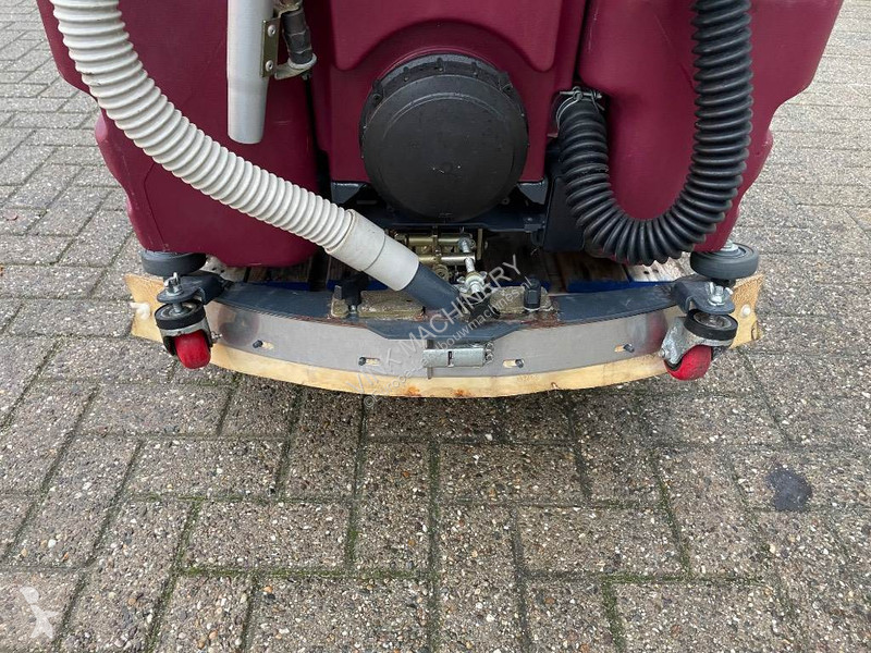 Gemeentevoertuig Minuteman Powerboss SC2832E