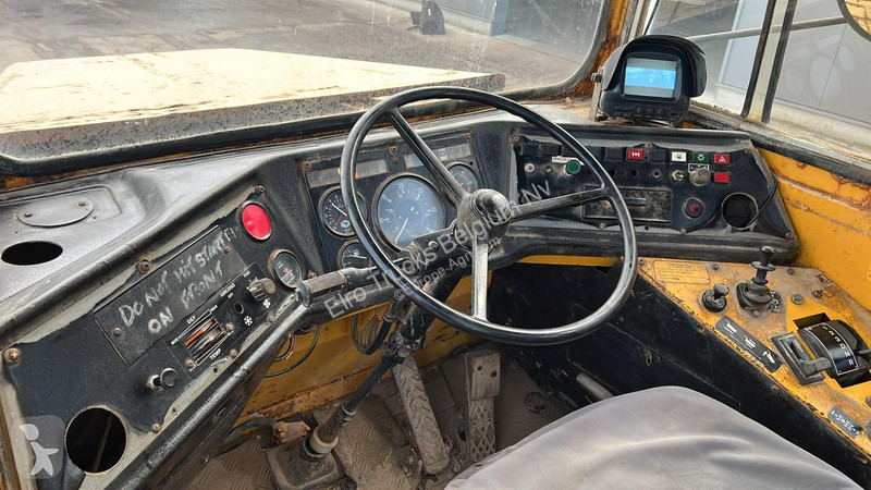 Pohyblivé zemní nástroje Volvo A25 BM (BE...