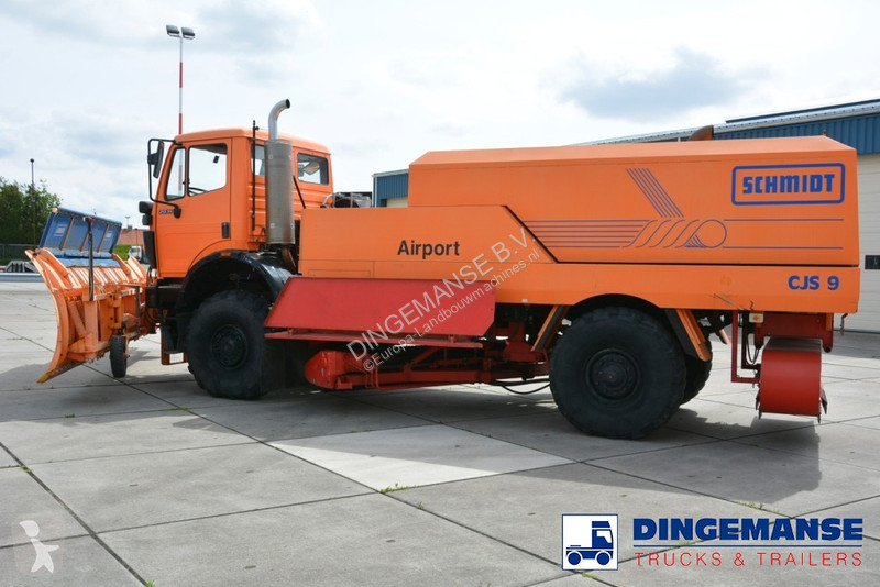 Aangedreven grondwerktuigen SK 2031 4x4x4...