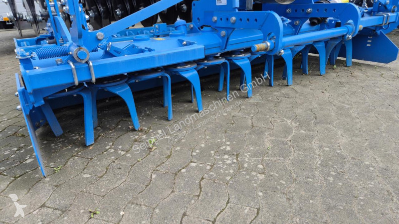 Aperos accionados para trabajo del suelo Lemken...