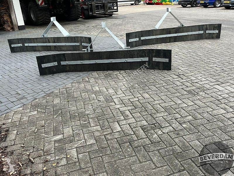 Bevægelige jordbearbejdningsredskaber  rubberen...