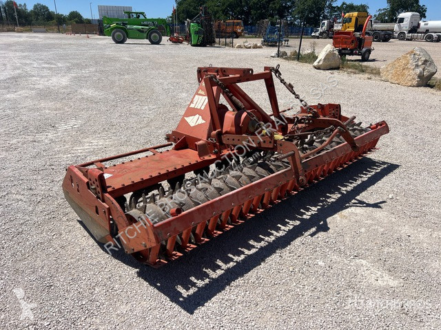 Rörliga markverktyg Kuhn  HRB302D