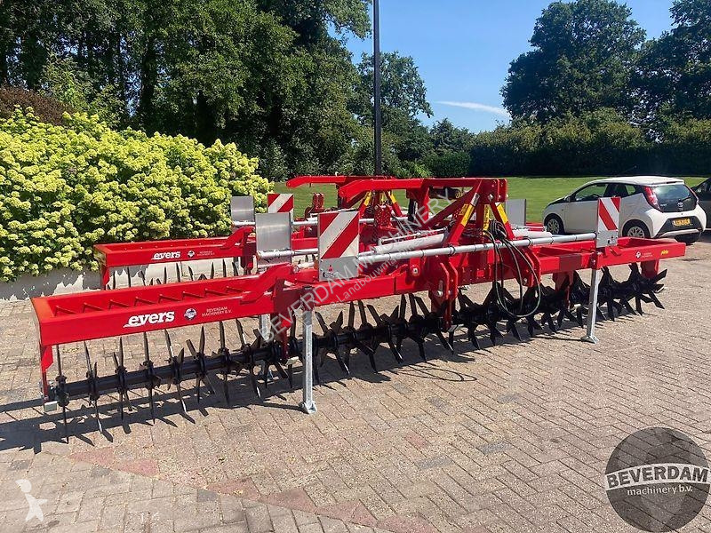 Evers PINTO 600 grasland beluchter Power harrow