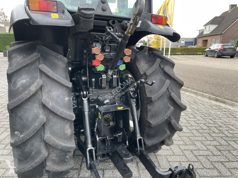 Tractor New Holland T4.80N