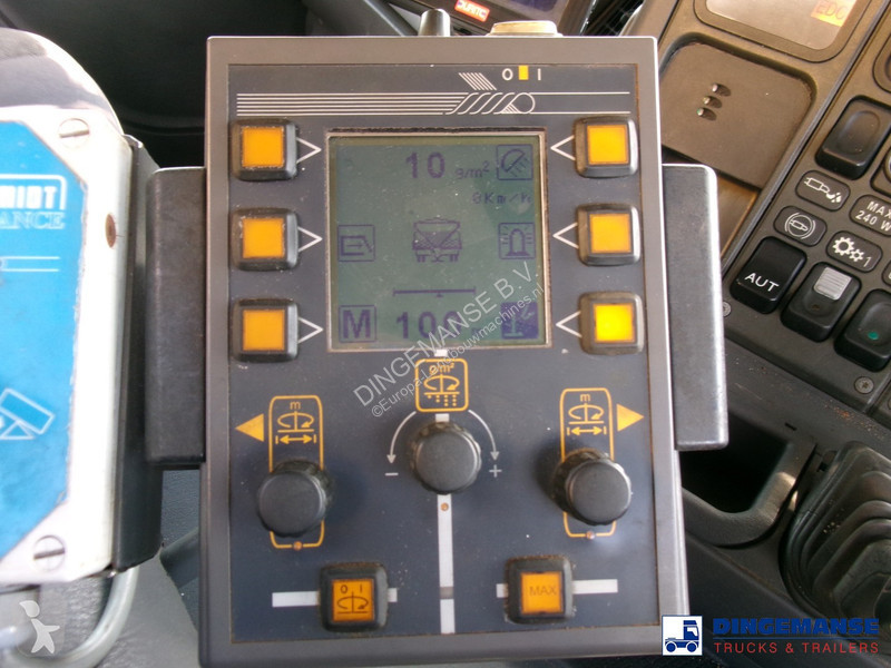 Aangedreven grondwerktuigen  P114-340 CB 6X6...