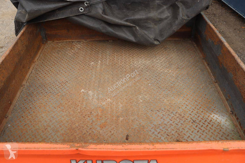 Aperos accionados para trabajo del suelo Kubota...
