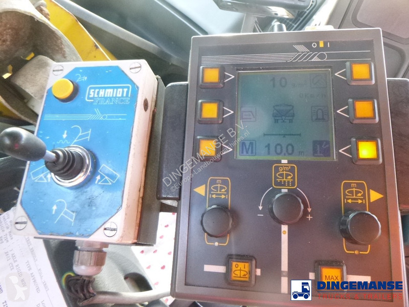 Aangedreven grondwerktuigen  P114-340 CB 6X6...