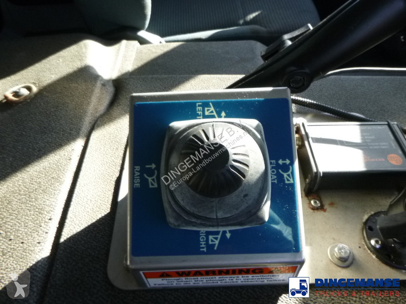 Ferramentas do solo animados Volvo 340 6x4 RHD...
